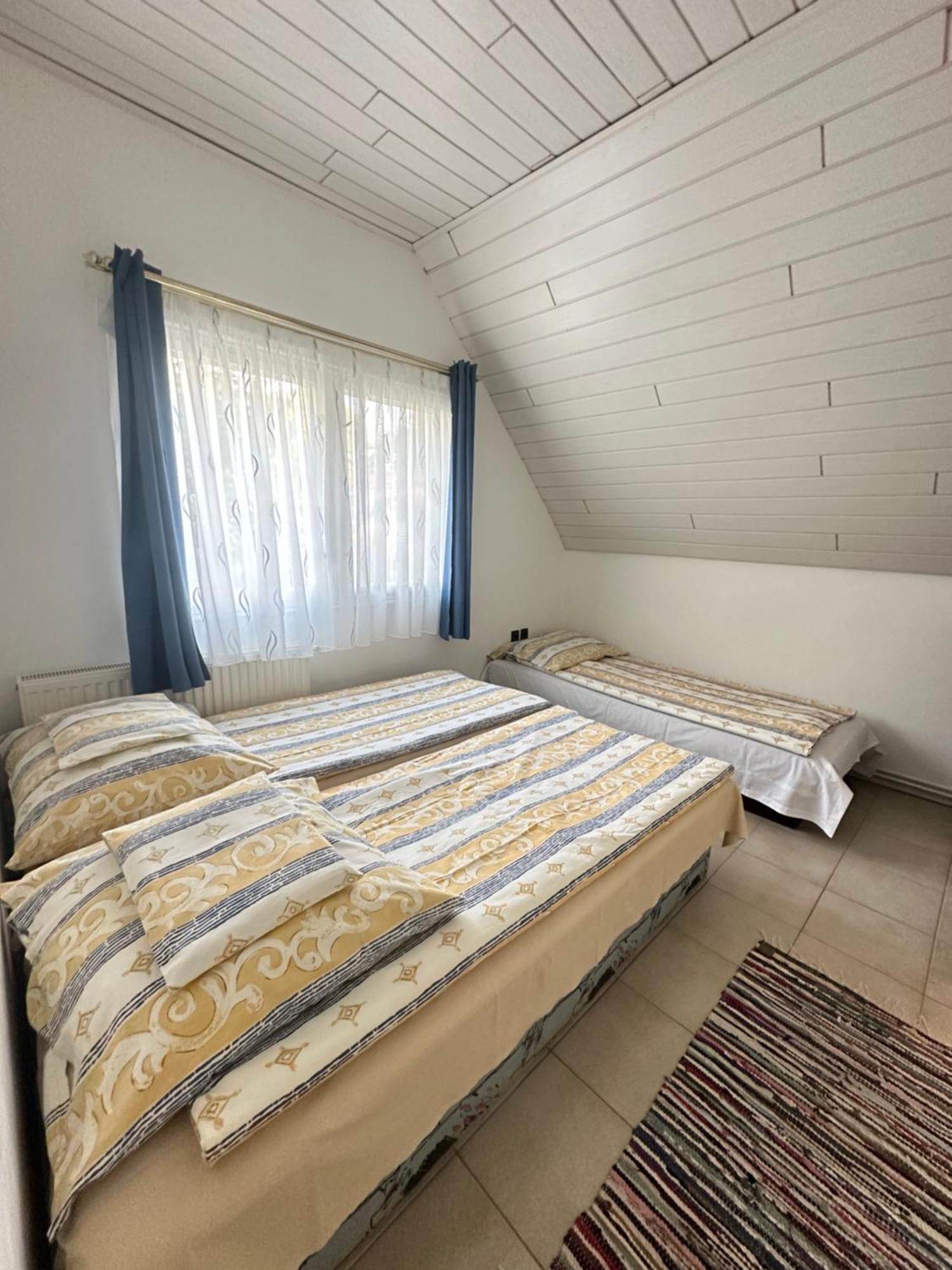 Rita Apartman Balatonszeplak Siofok Luaran gambar