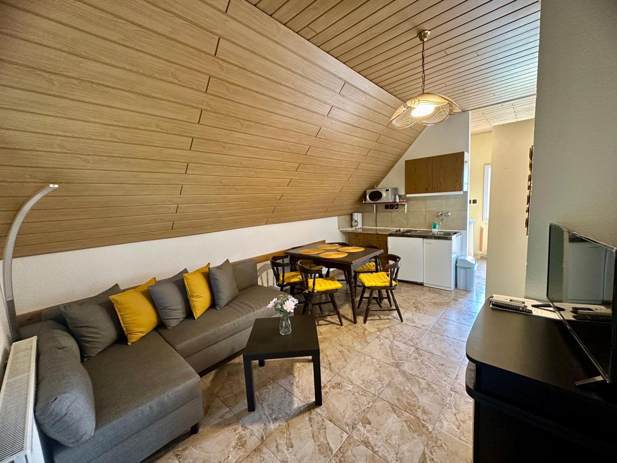 Rita Apartman Balatonszeplak Siofok Luaran gambar